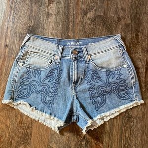 Ariat Serenity 3" Short